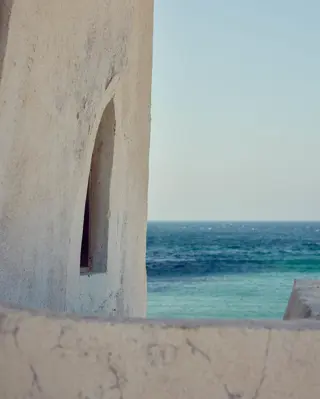 Discover Collection Ras Amud Oman 0081